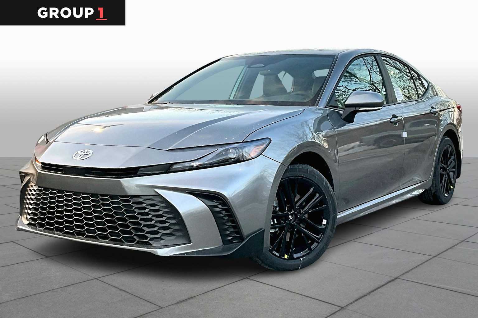 2026 Toyota Camry SE's photo
