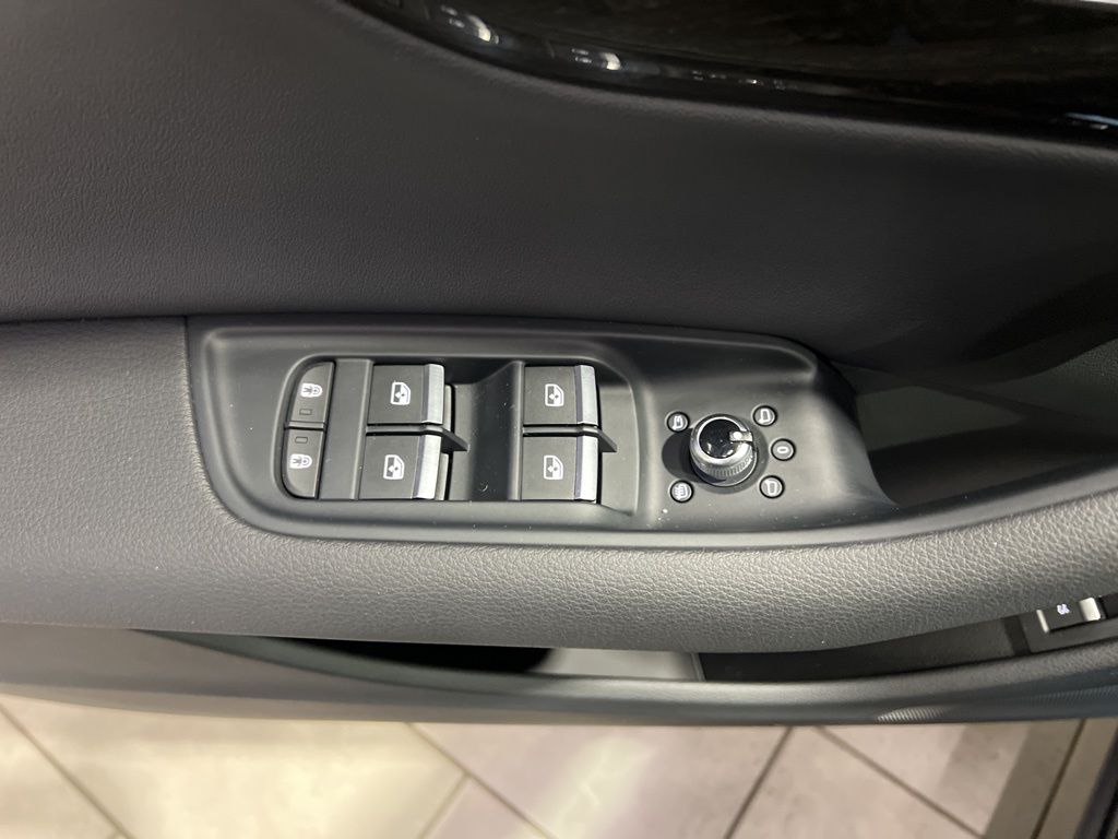 2025 Audi Q7 55 Premium photo 26