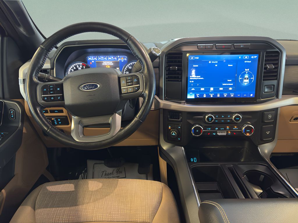 2022 Ford F-150 XLT photo 11