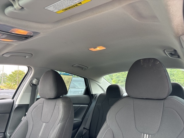 2021 Hyundai Elantra SEL photo 27
