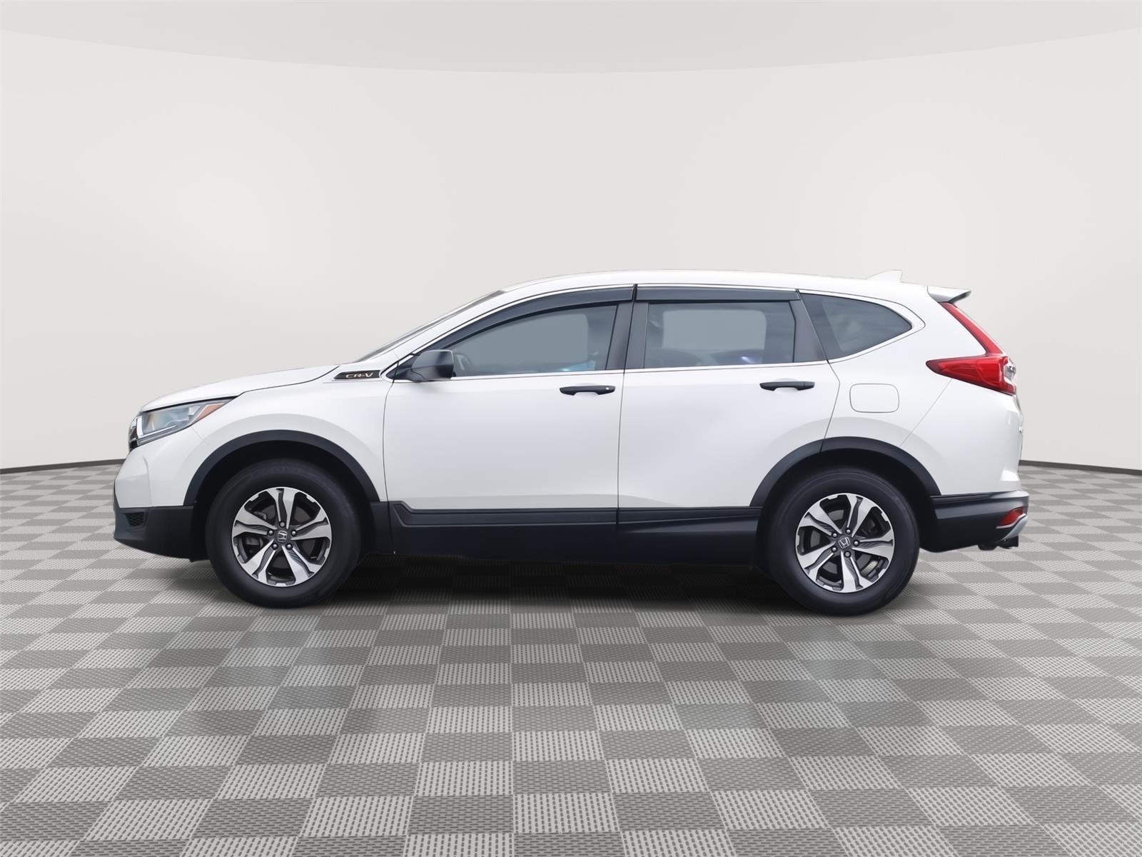 2017 Honda CR-V LX photo 3