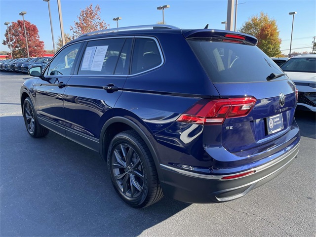 2022 Volkswagen Tiguan SE photo 3
