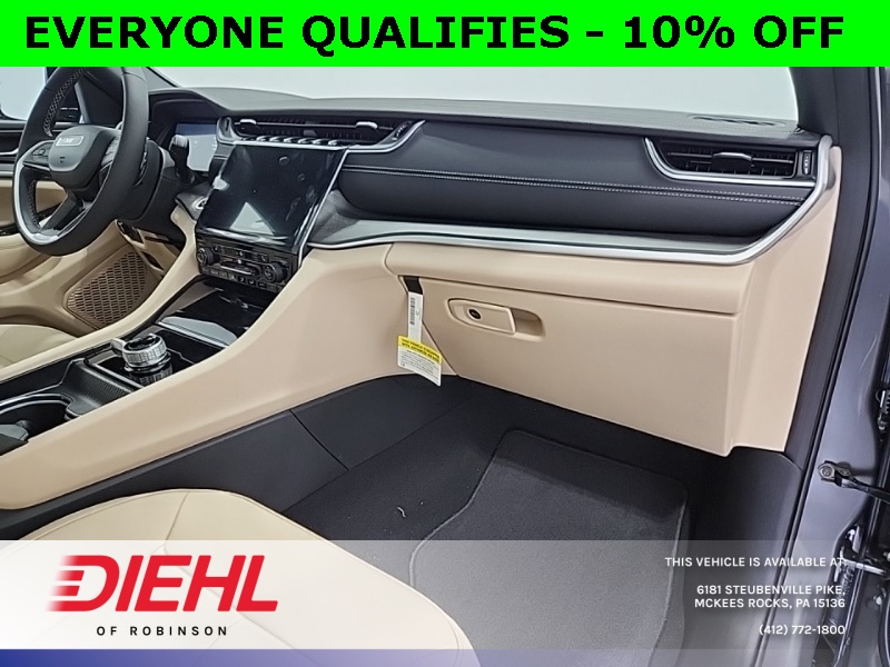 2025 Jeep Grand Cherokee Limited photo 14