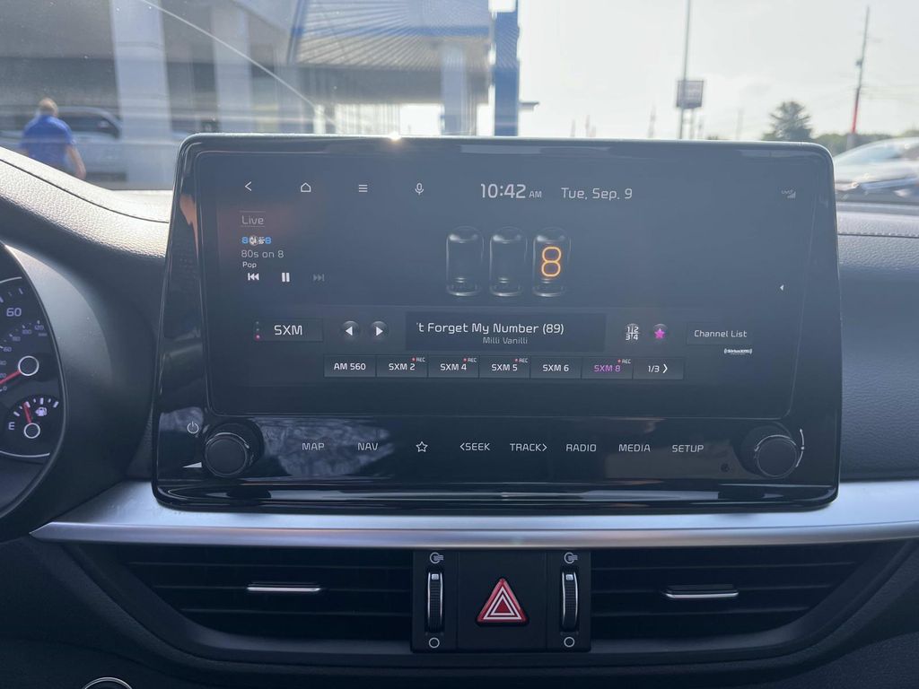 2022 Kia Forte GT-Line photo 18