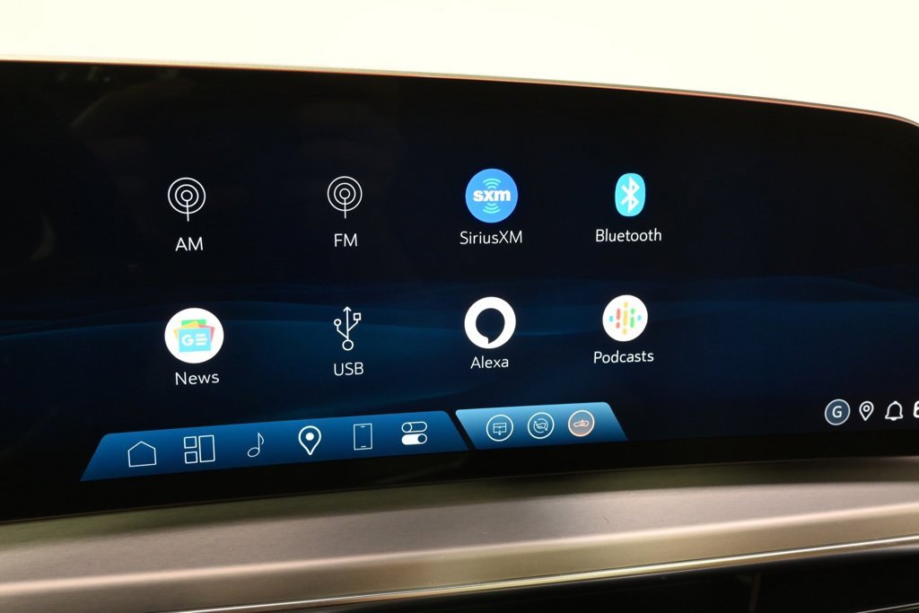 2025 Cadillac Lyriq Sport photo 16