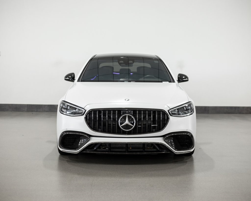 2024 Mercedes Benz S 63 e AMG 4MATIC photo 2