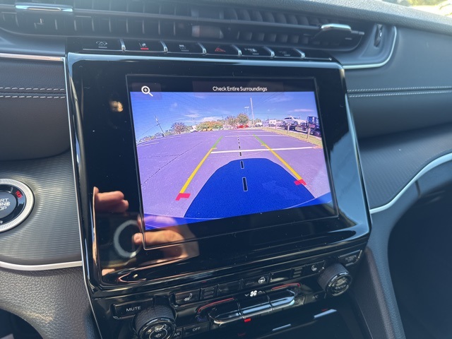 2025 Jeep Grand Cherokee Laredo X Altitude photo 17