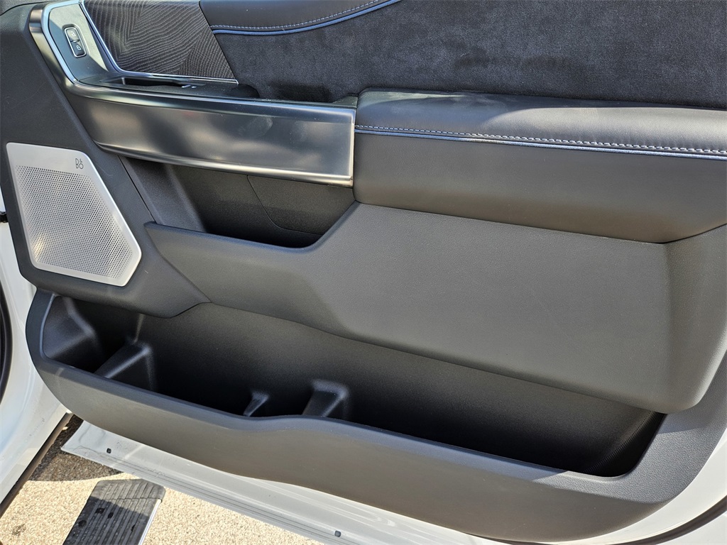 2025 Ford F-250 Platinum photo 34