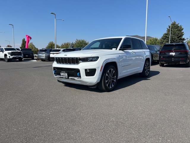 2022 Jeep Grand Cherokee Overland 4xe photo 2