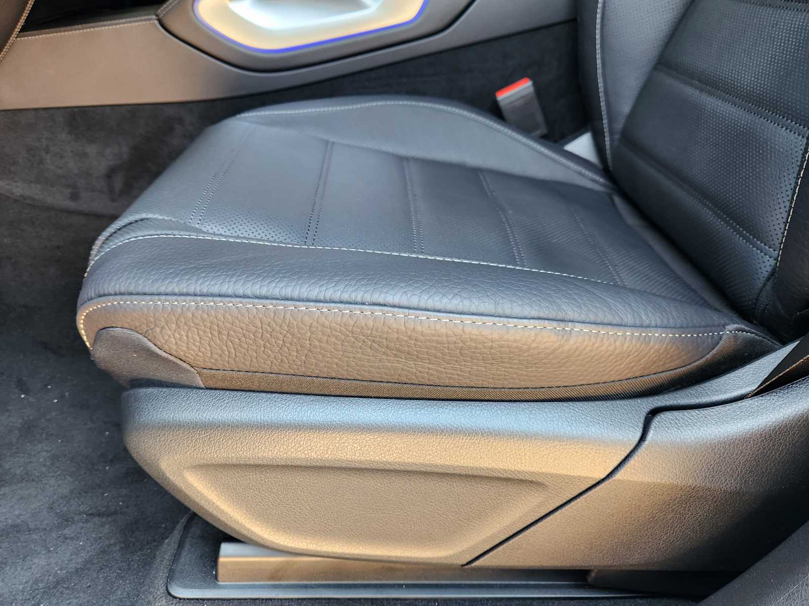 2026 Mercedes Benz GLS 450 4MATIC photo 18