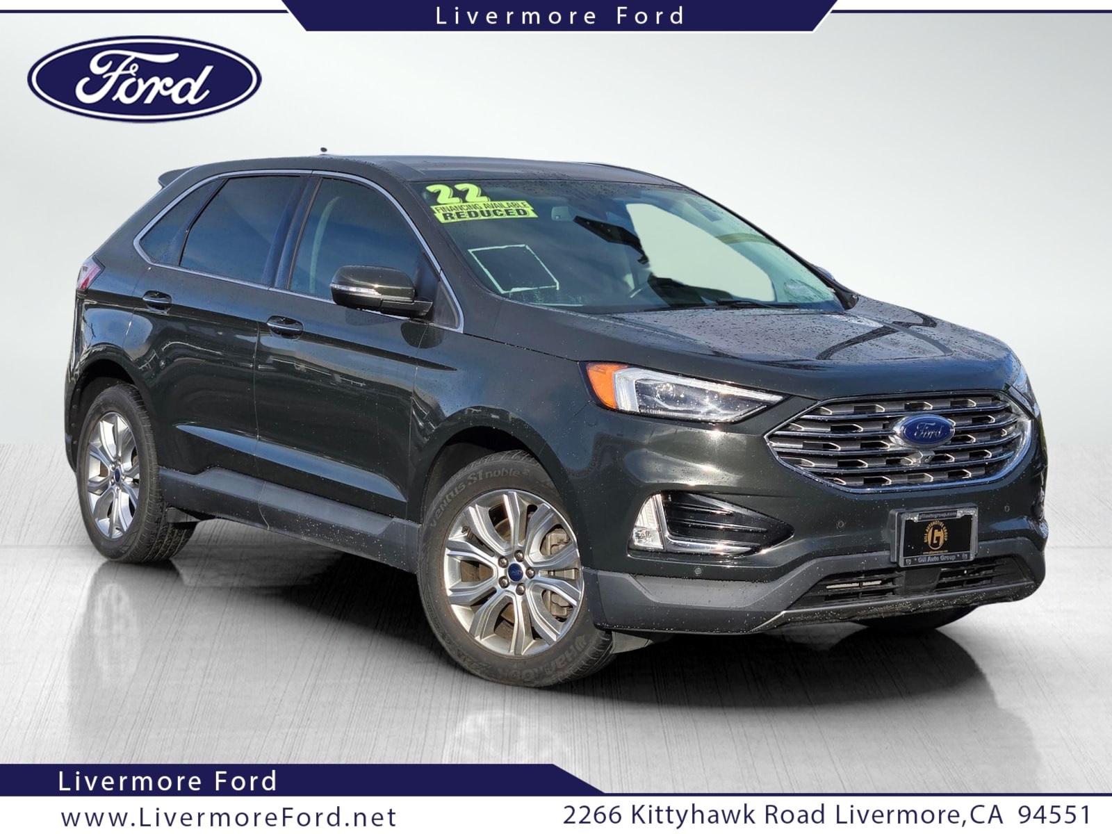 2022 Ford Edge Titanium's photo