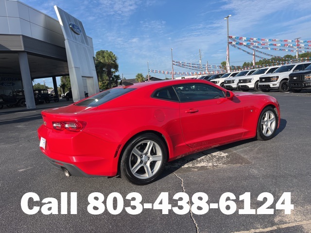2019 Chevrolet Camaro 1LT photo 2