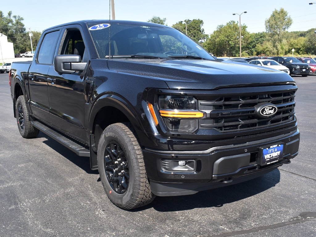 2025 Ford F-150 XLT photo 10