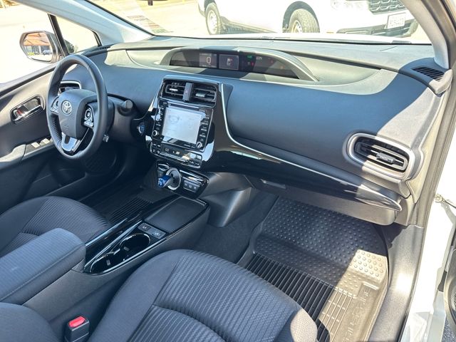 2022 Toyota Prius Prime LE photo 19
