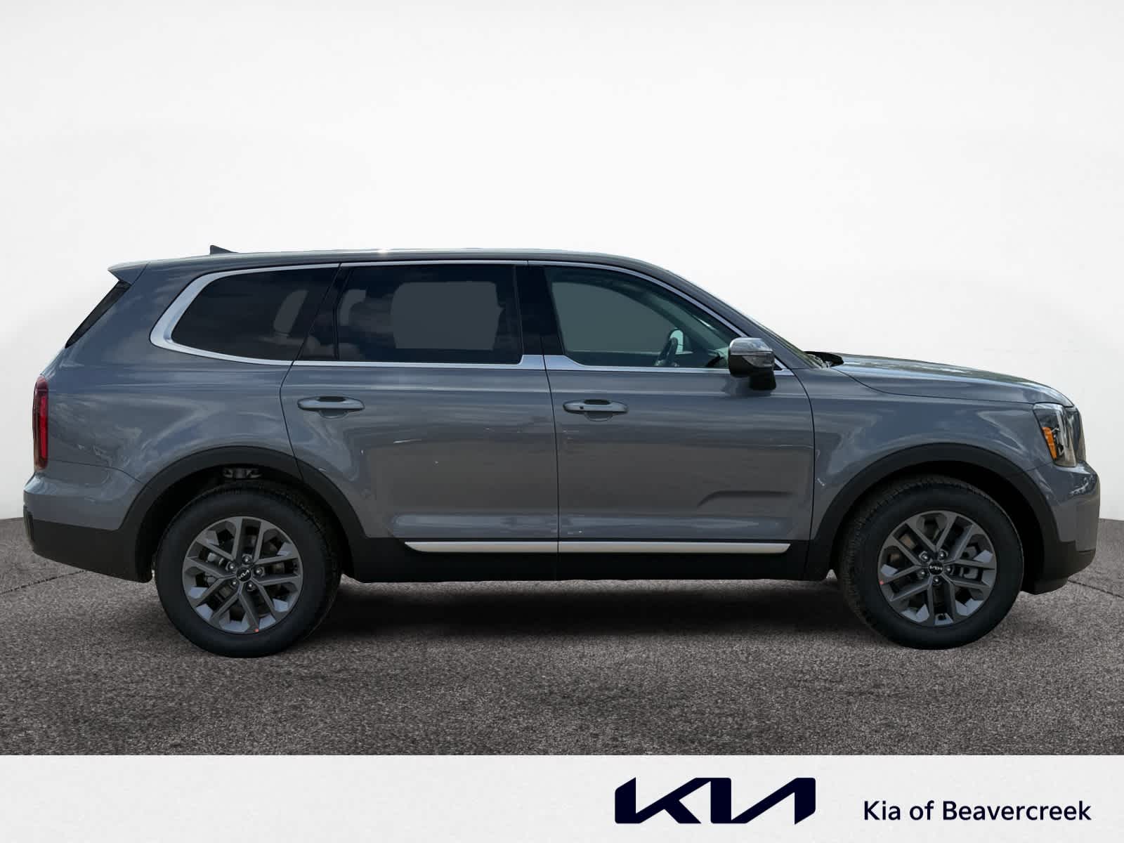 2025 Kia Telluride LX photo 3