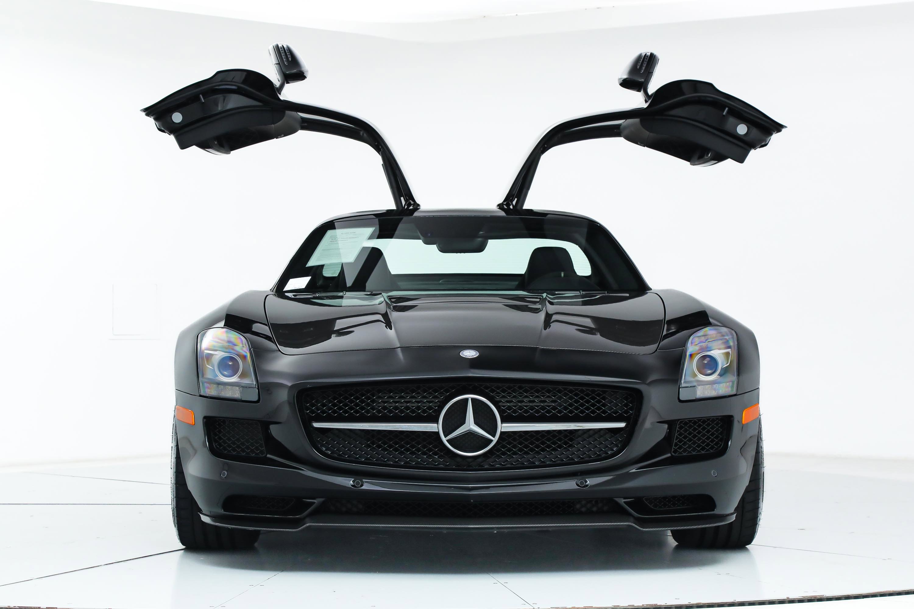 2015 Mercedes Benz SLS AMG photo 21