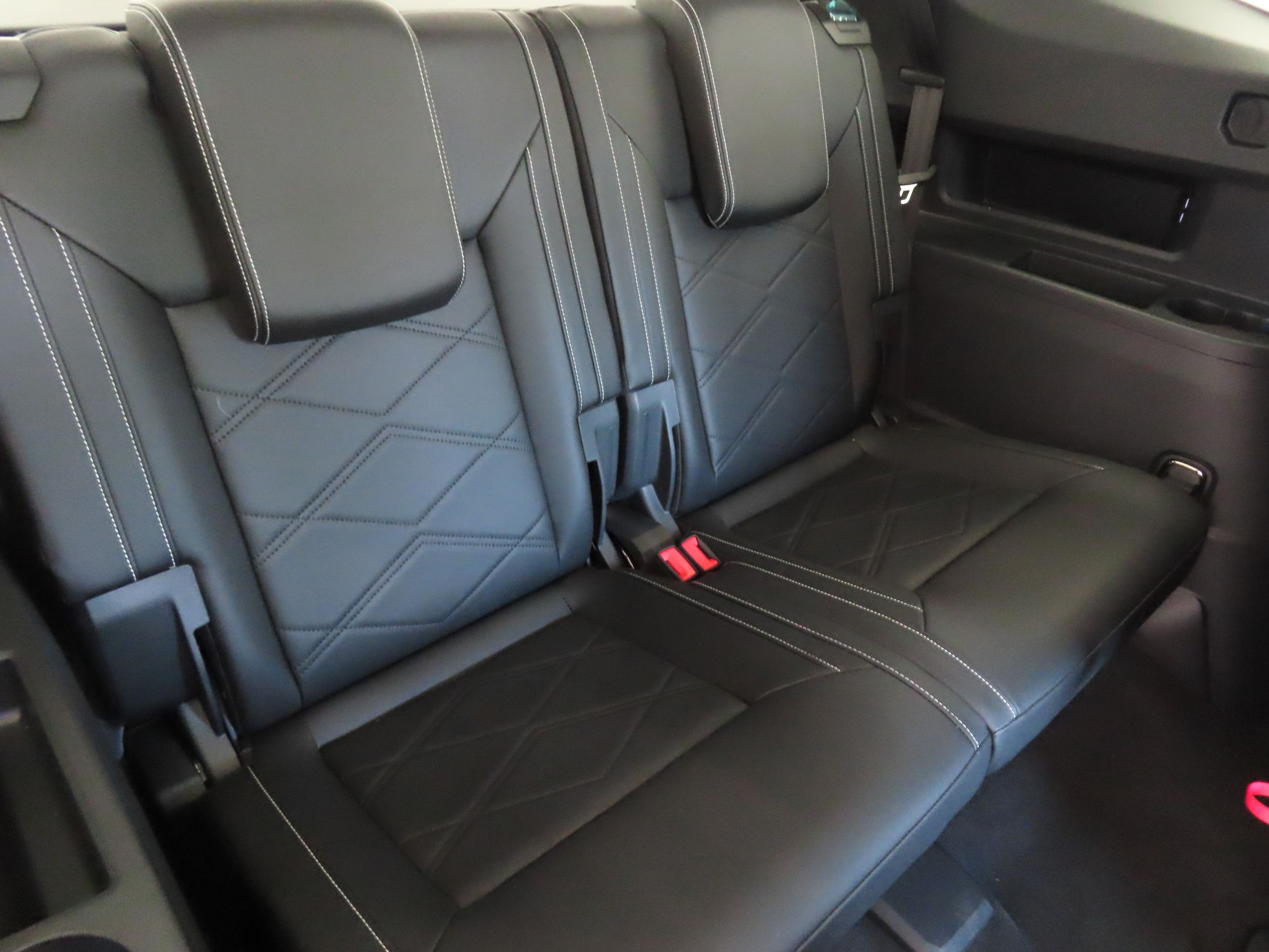 2025 Volkswagen Atlas SE Technology photo 20