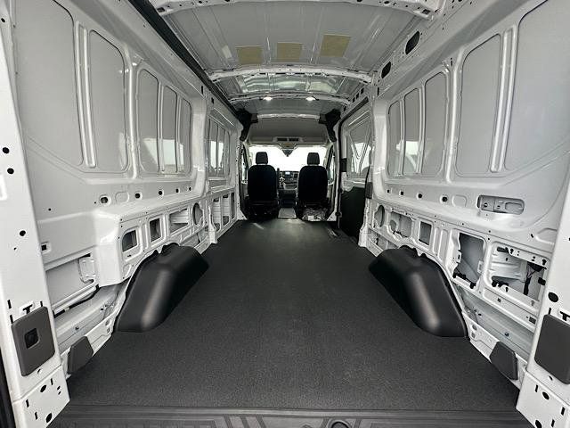2025 Ford Transit photo 8