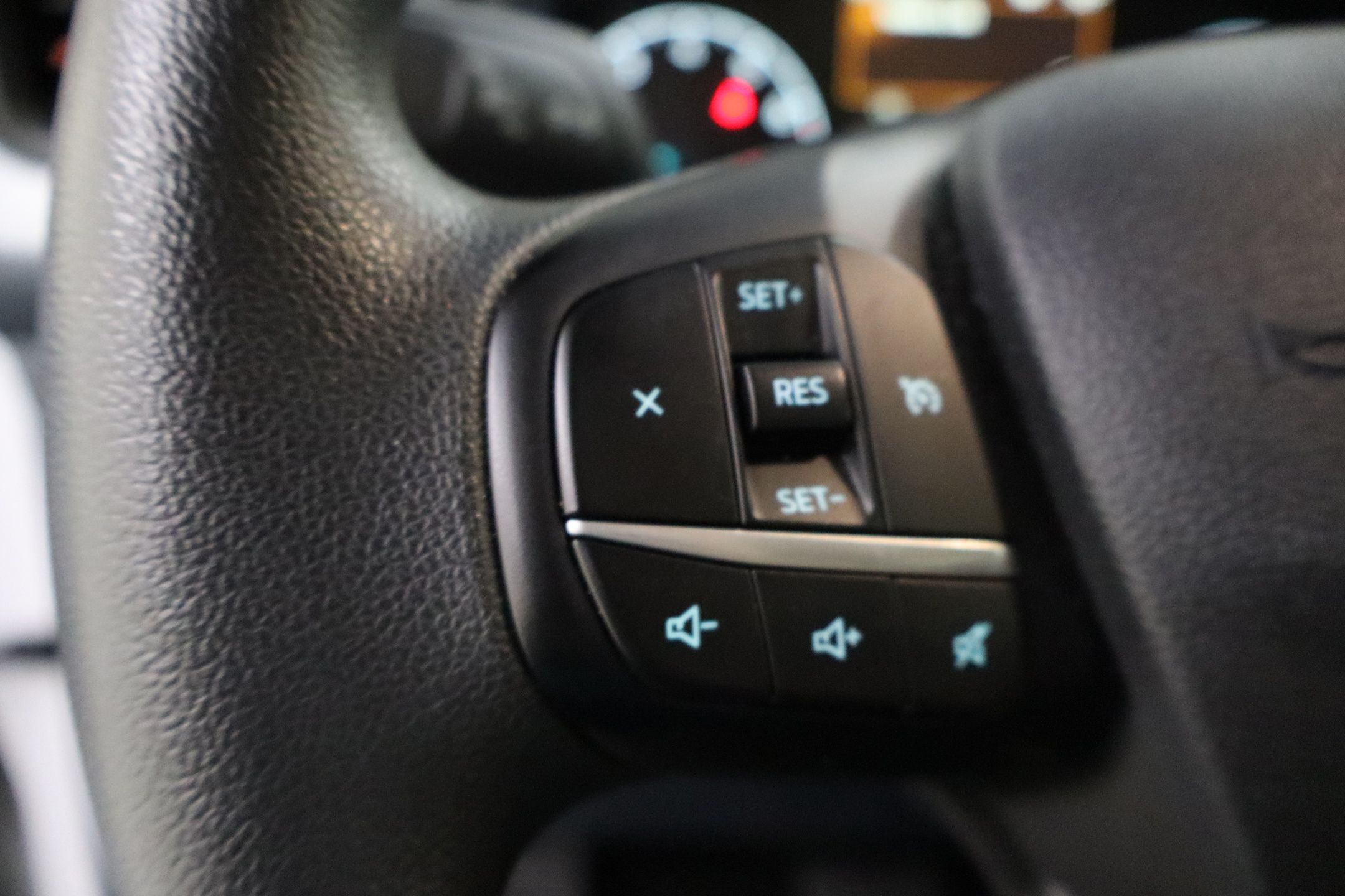 2023 Ford Maverick XLT photo 13