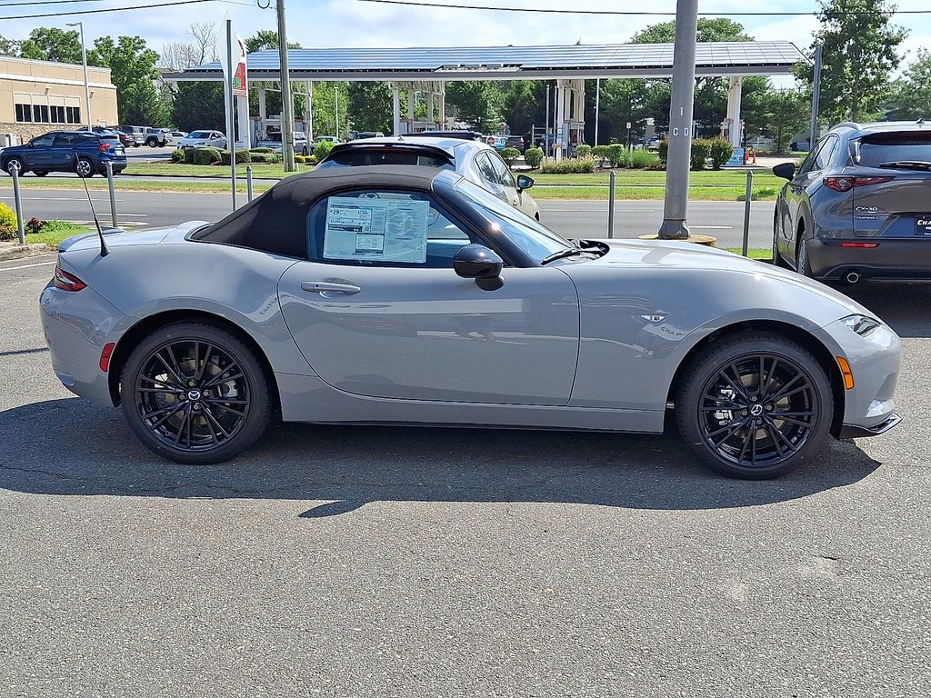 2025 Mazda MX-5 Miata Miata photo 3