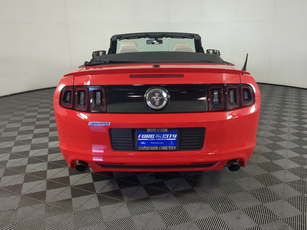 2013 Ford Mustang V6 Premium photo 7