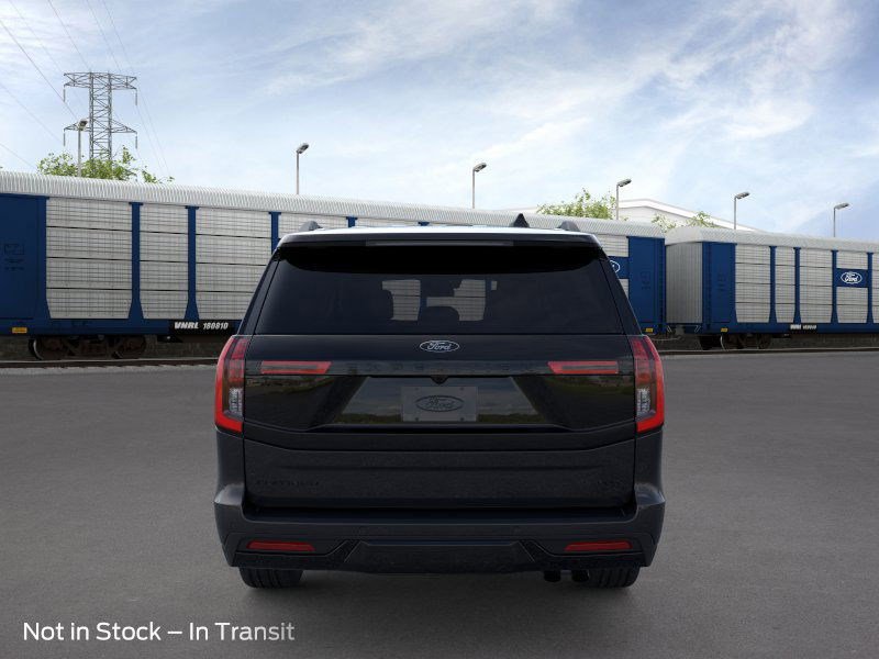 2025 Ford Expedition Platinum MAX photo 3