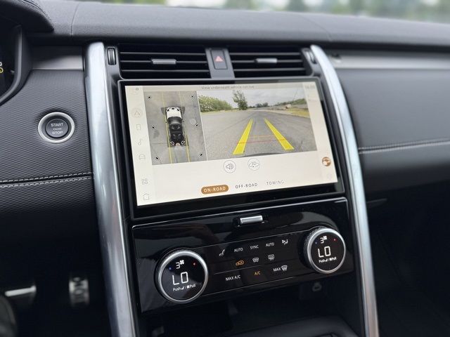 2025 Land Rover Discovery SE photo 15