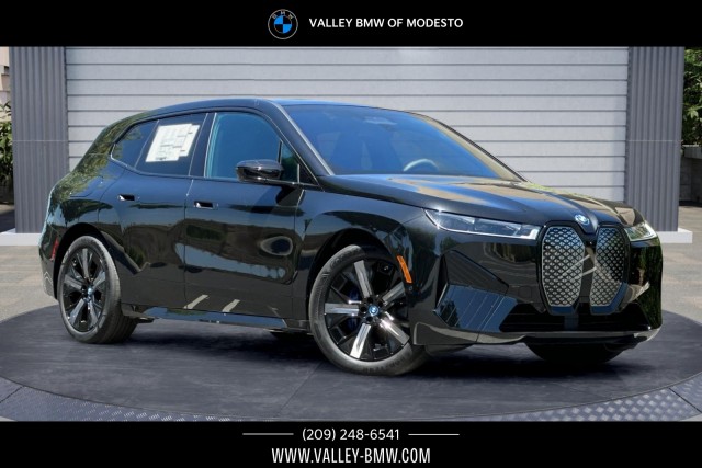 2025 BMW iX