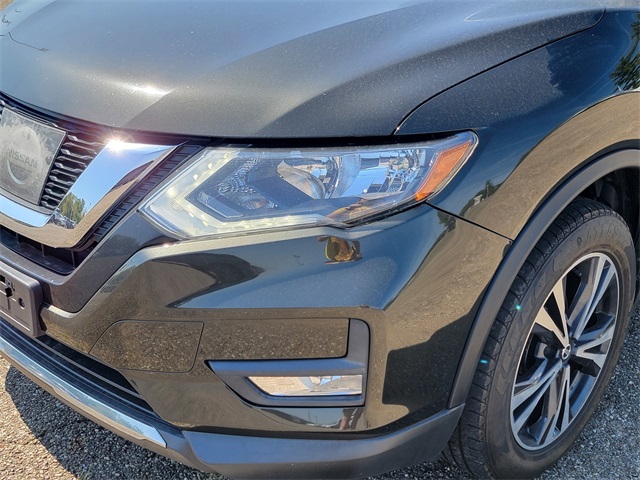 2017 Nissan Rogue SL photo 8