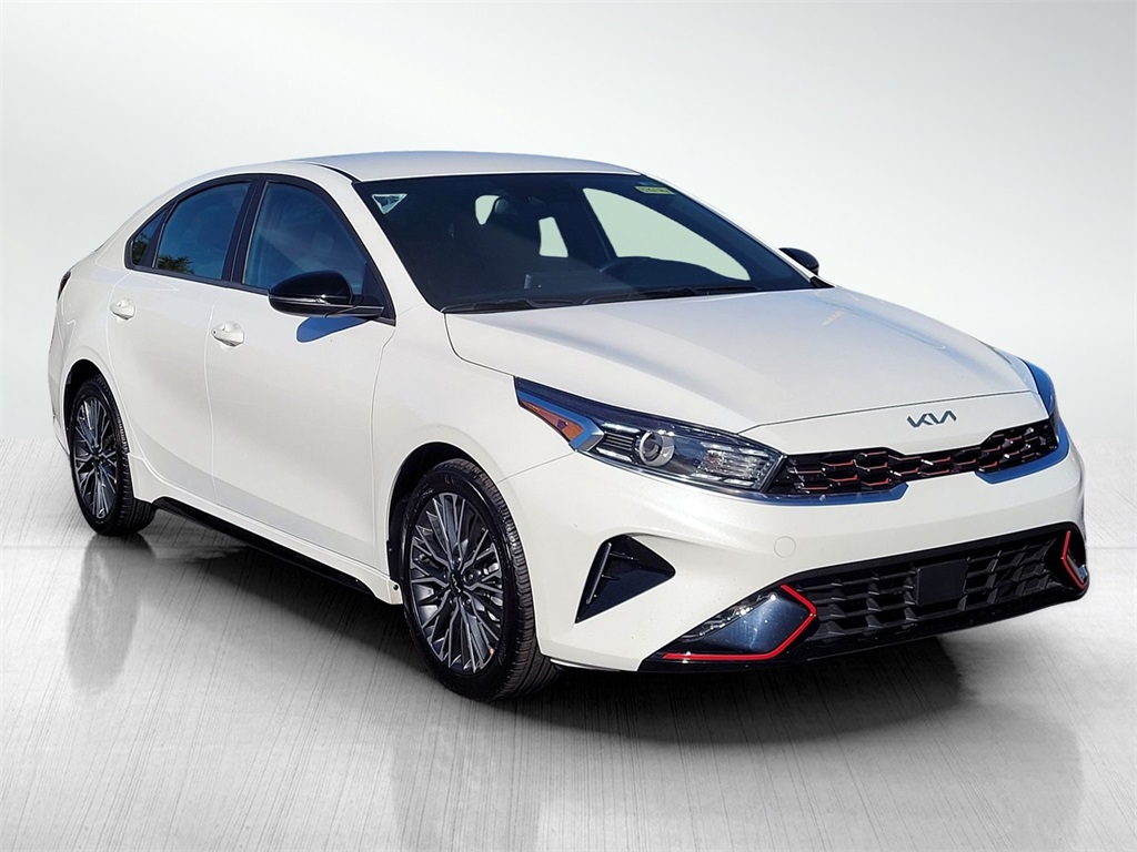 2024 Kia Forte GT-Line photo 3