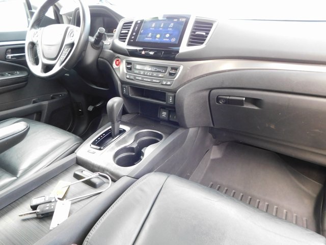 2016 Honda Pilot EX-L photo 19