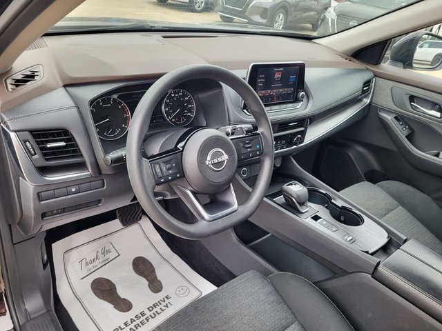2023 Nissan Rogue SV photo 8