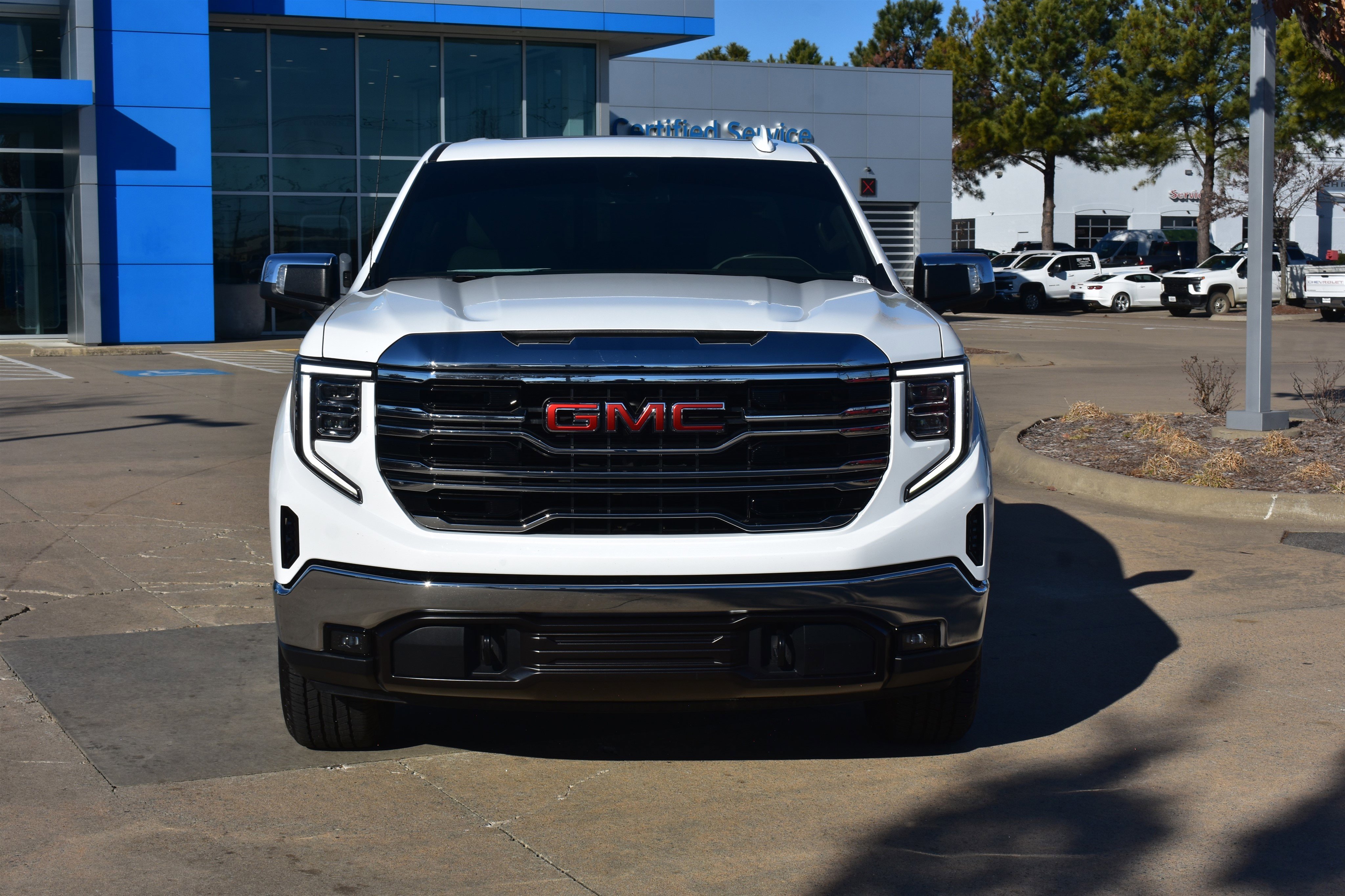 Used 2023 GMC Sierra 1500 SLT with VIN 3GTUUDED1PG130156 for sale in Little Rock