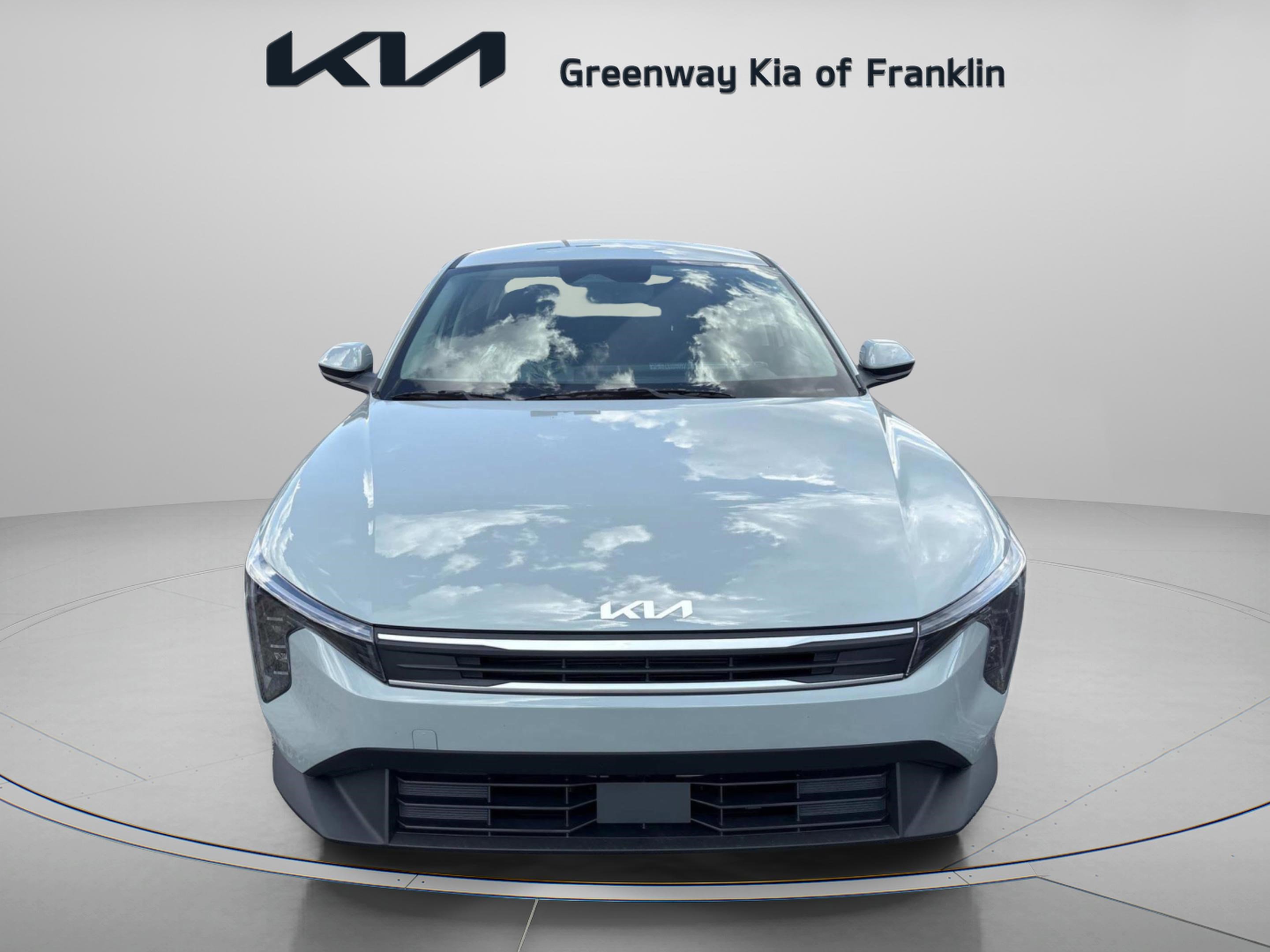 2025 Kia K4 LXS photo 2