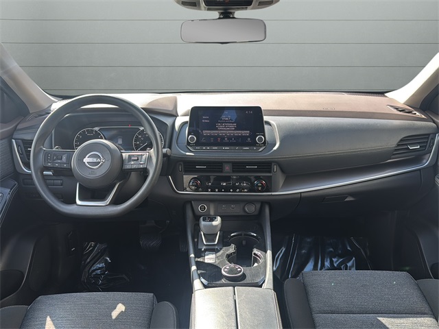 2023 Nissan Rogue SV photo 12