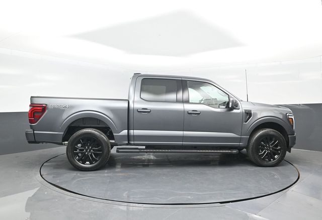 2025 Ford F-150 Lariat photo 3