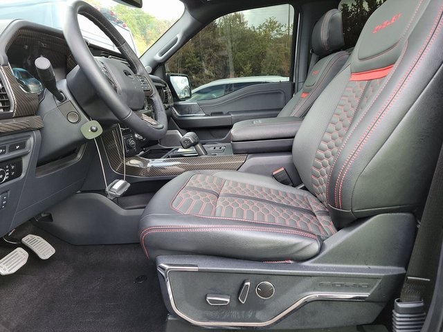 Used 2024 Silver Metallic Ford Lariat image 3