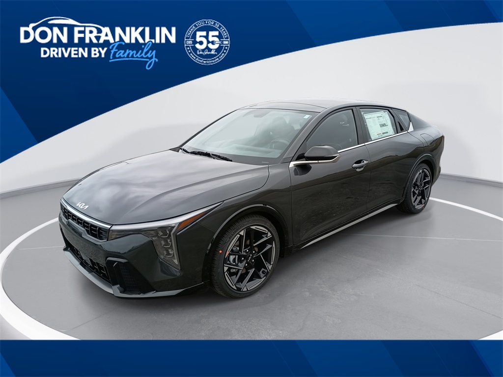 2025 Kia K4 GT-Line's photo