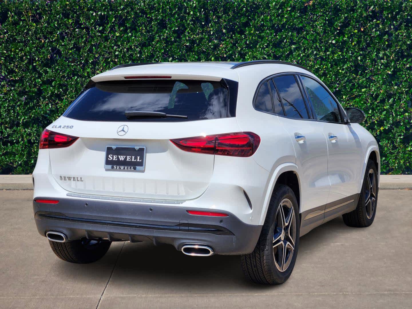 2025 Mercedes Benz GLA 250 photo 3