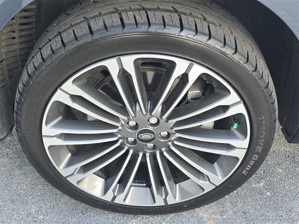 2024 Land Rover Range Rover Velar P400 Dynamic HSE photo 6