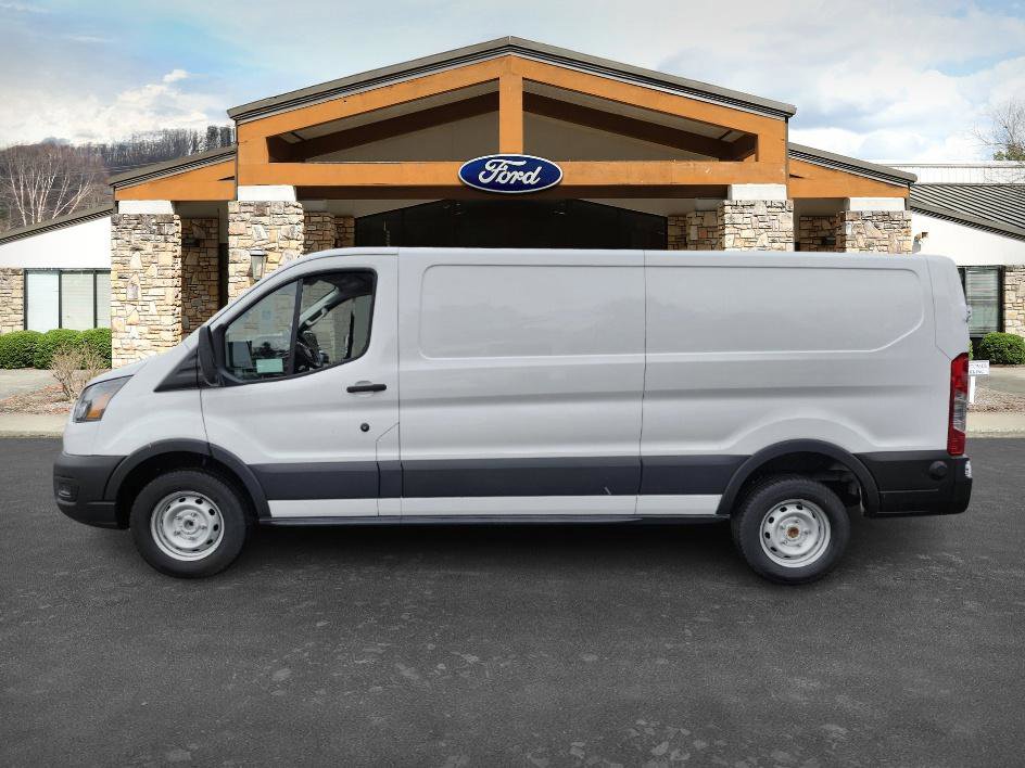 2024 Ford Transit Cargo Van photo 4