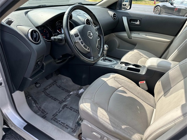 Used 2013 Nissan Rogue SV with VIN JN8AS5MV8DW656956 for sale in Chantilly, VA