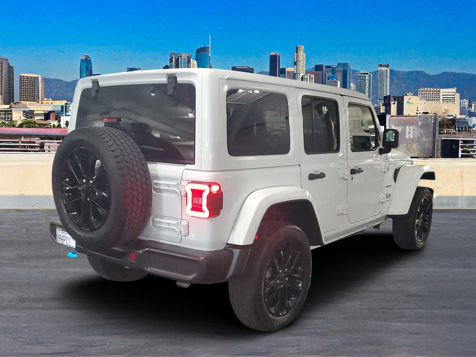 2024 Jeep Wrangler Sahara 4xe photo 4