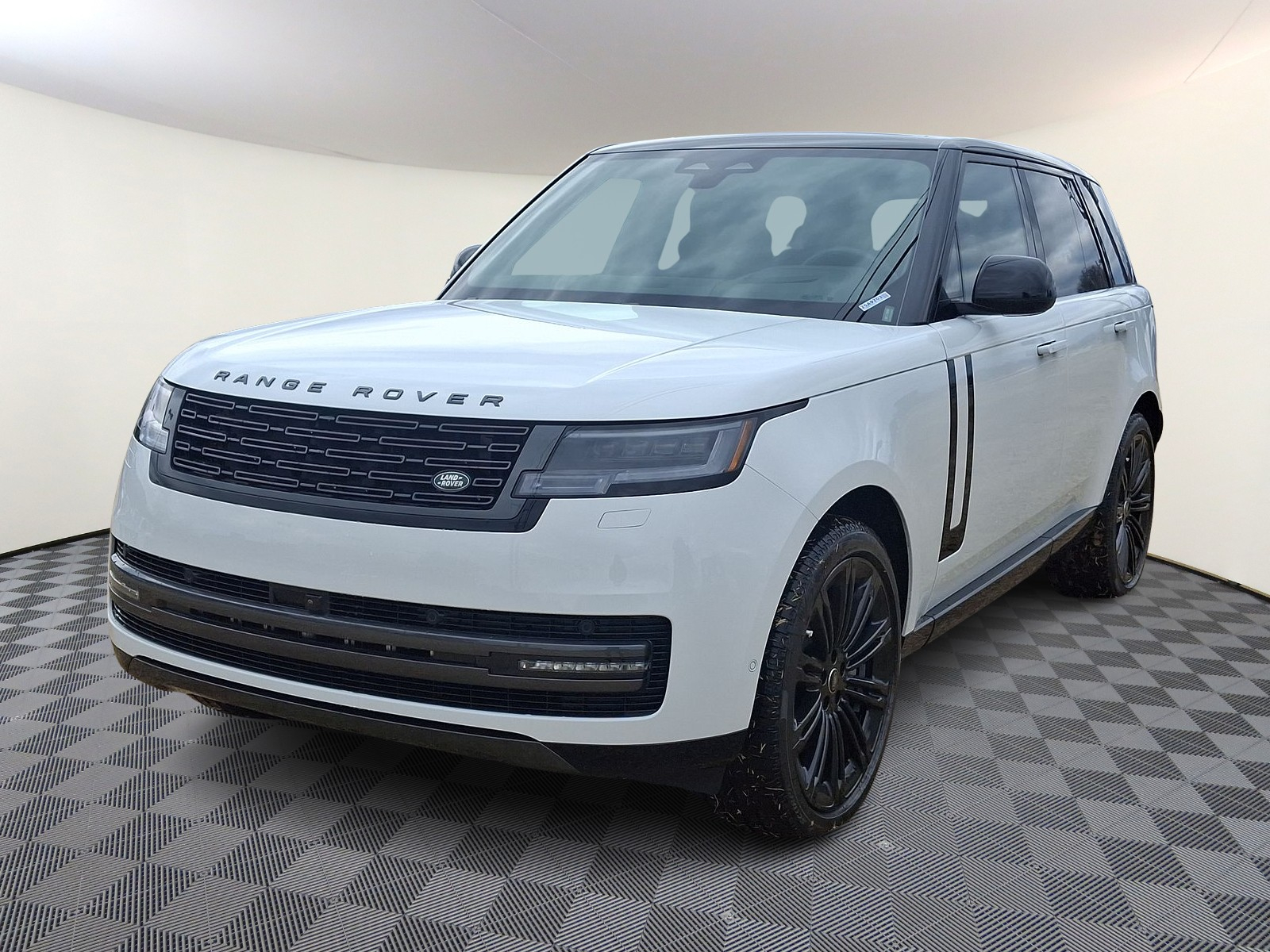 2025 Land Rover Range Rover SE's photo