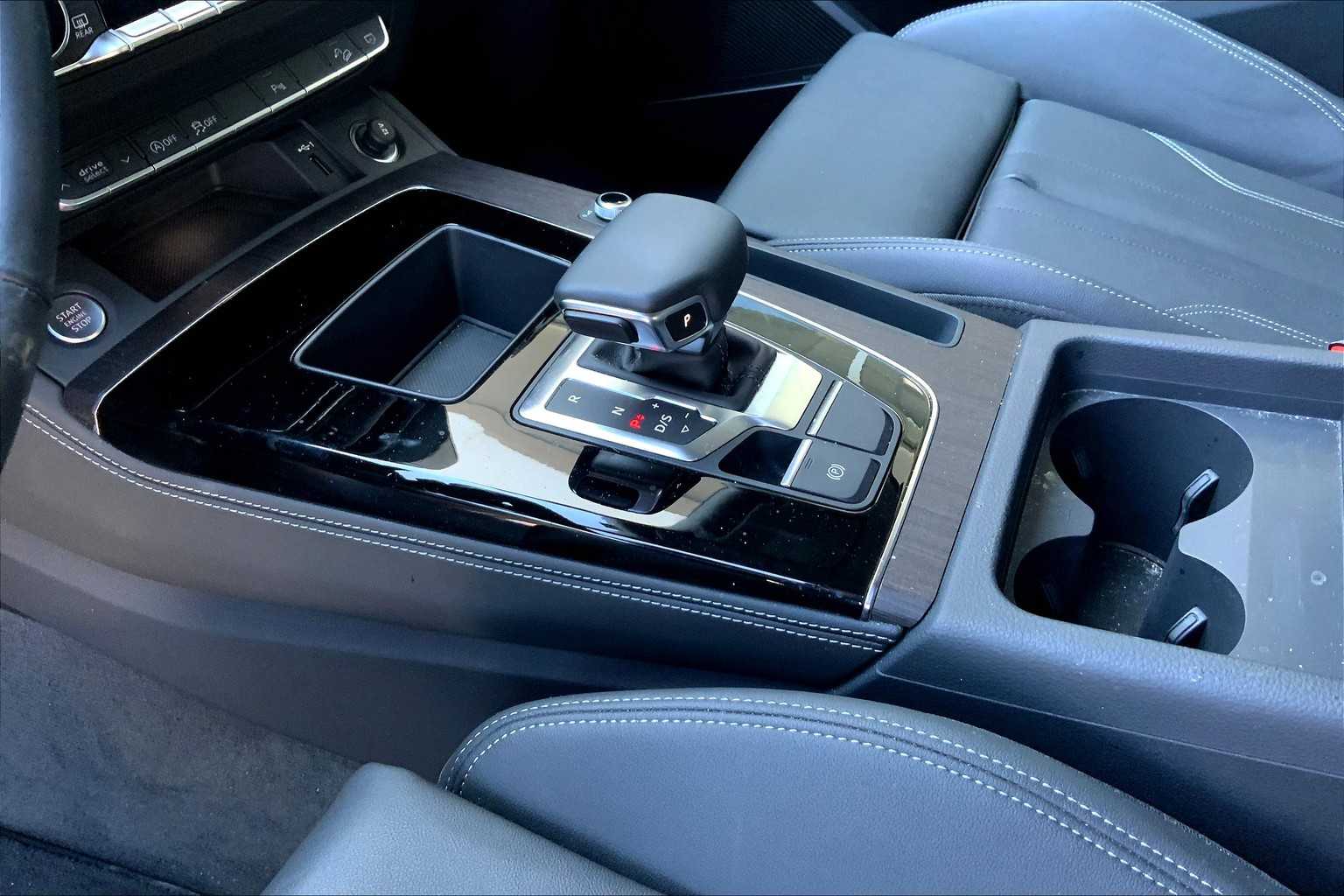 2024 Audi Q5 S line Premium Plus photo 17