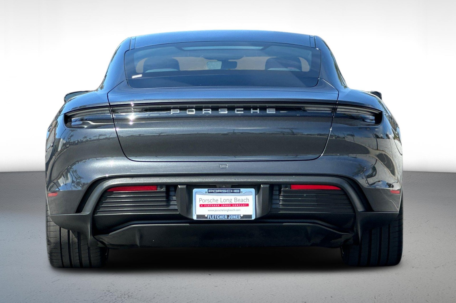 2023 Porsche Taycan photo 8