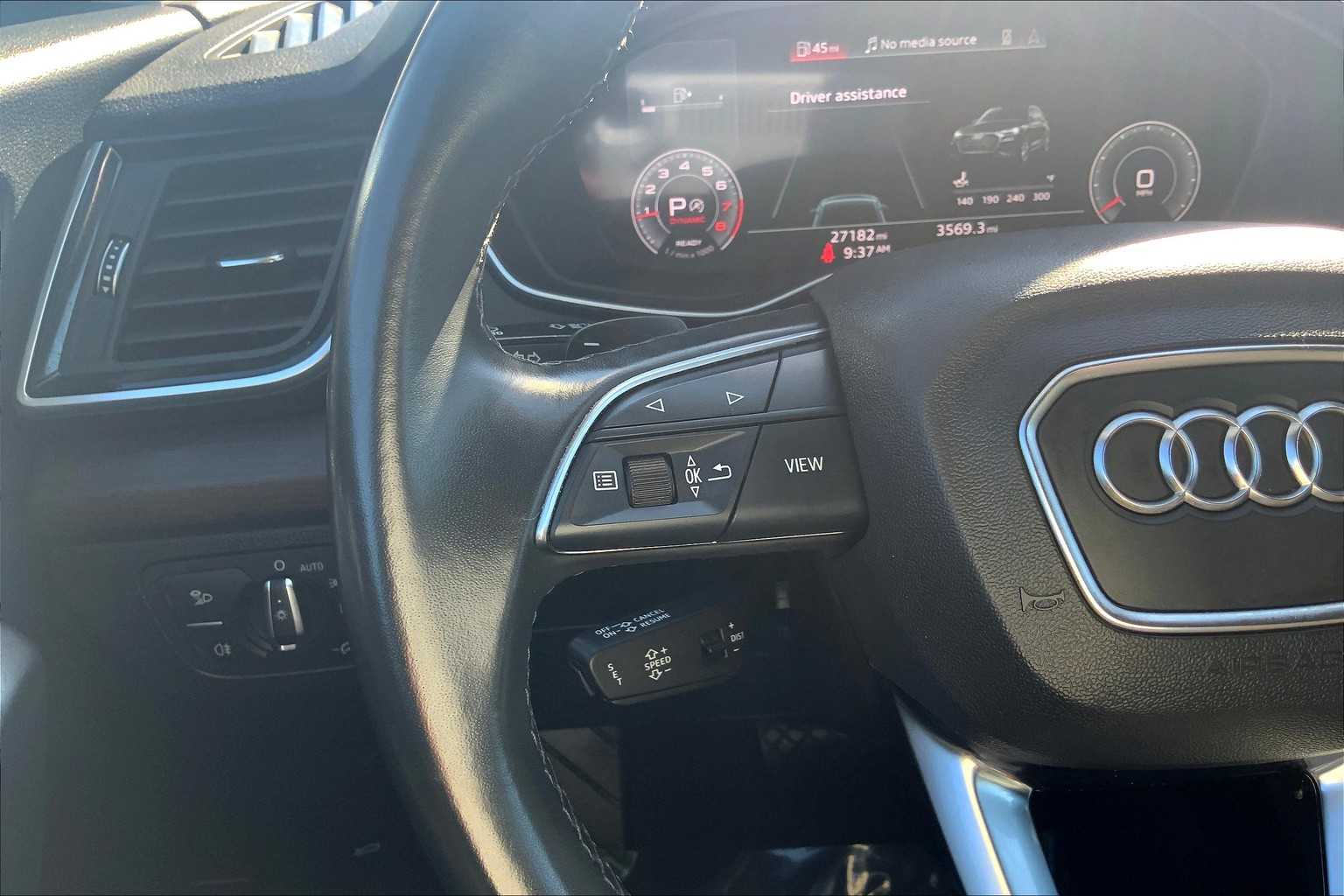 2022 Audi Q5 S line Premium Plus photo 21
