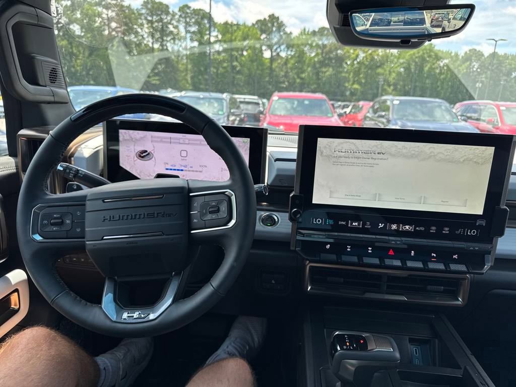 2024 Gmc Hummer EV photo 9