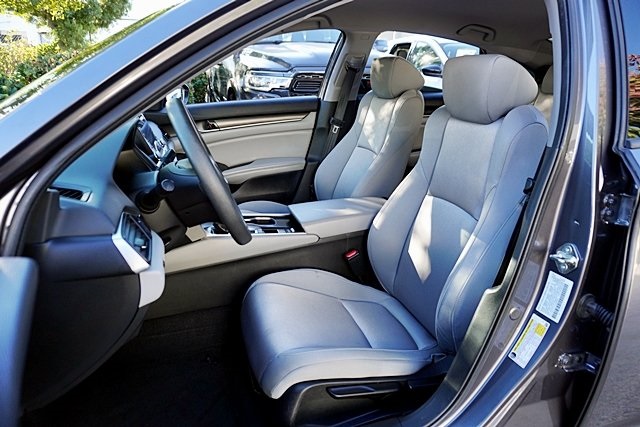 Used 2019 Gray Honda LX image 13
