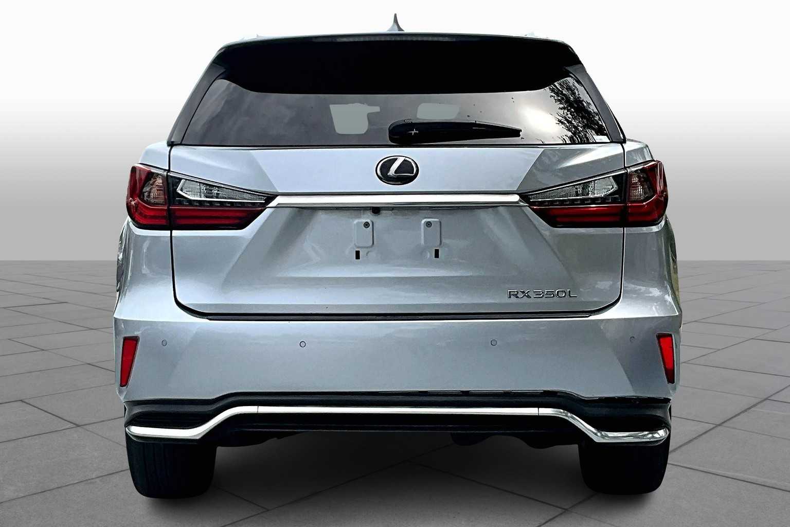2022 Lexus RX 350L photo 4
